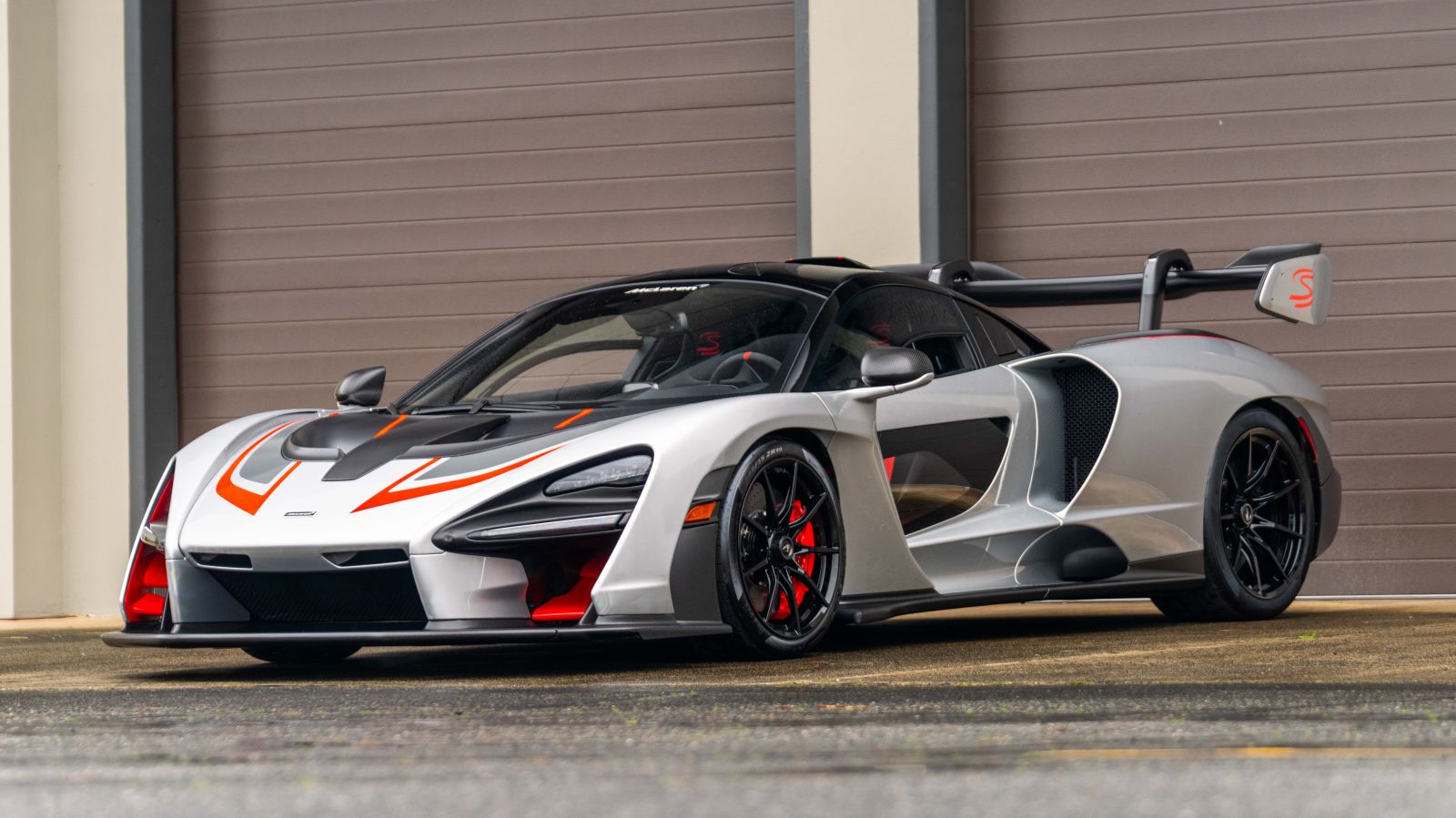 2019 McLaren Senna sold at auction for $1,760,000