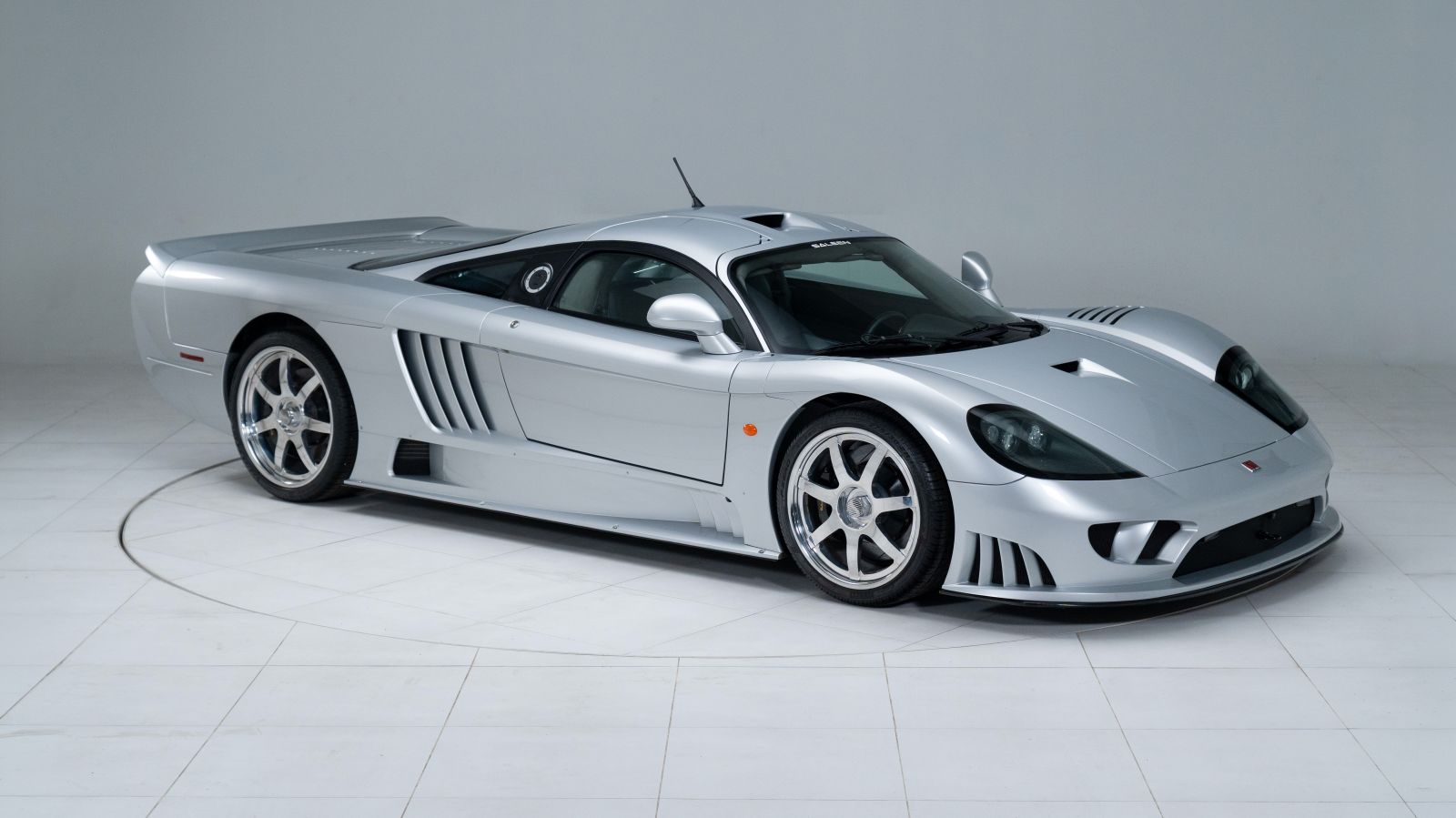 2004 Saleen S7 sold at auction for $693,000