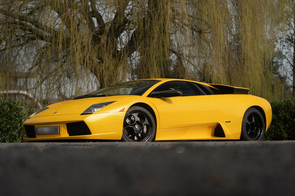 2002 Lamborghini Murciélago sold at auction for $322,501
