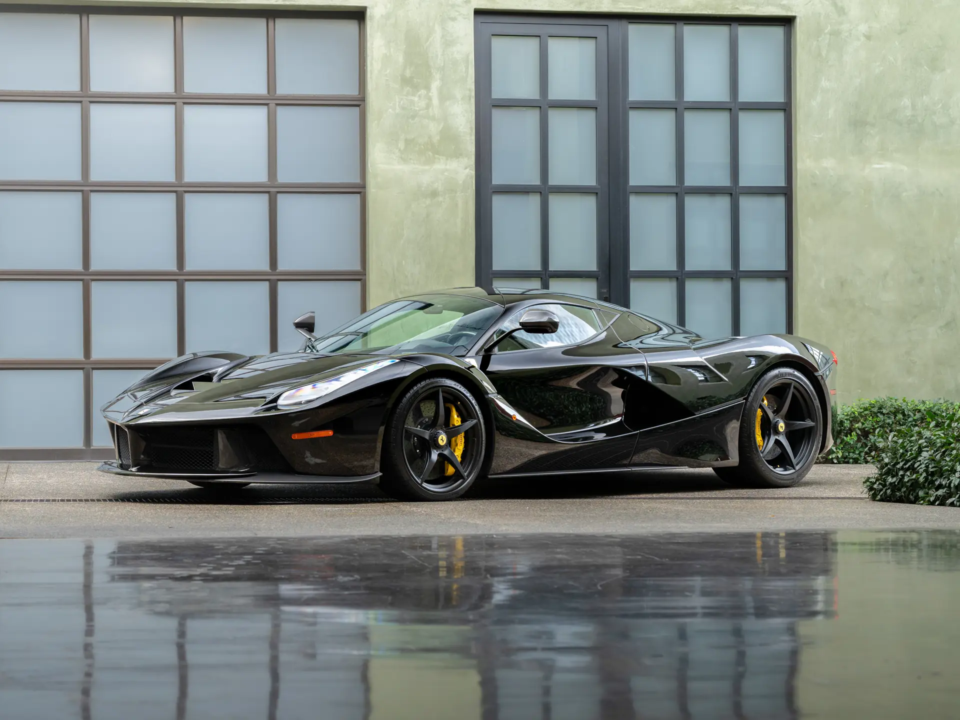 2015 Ferrari LaFerrari sold at auction for $6,880,000