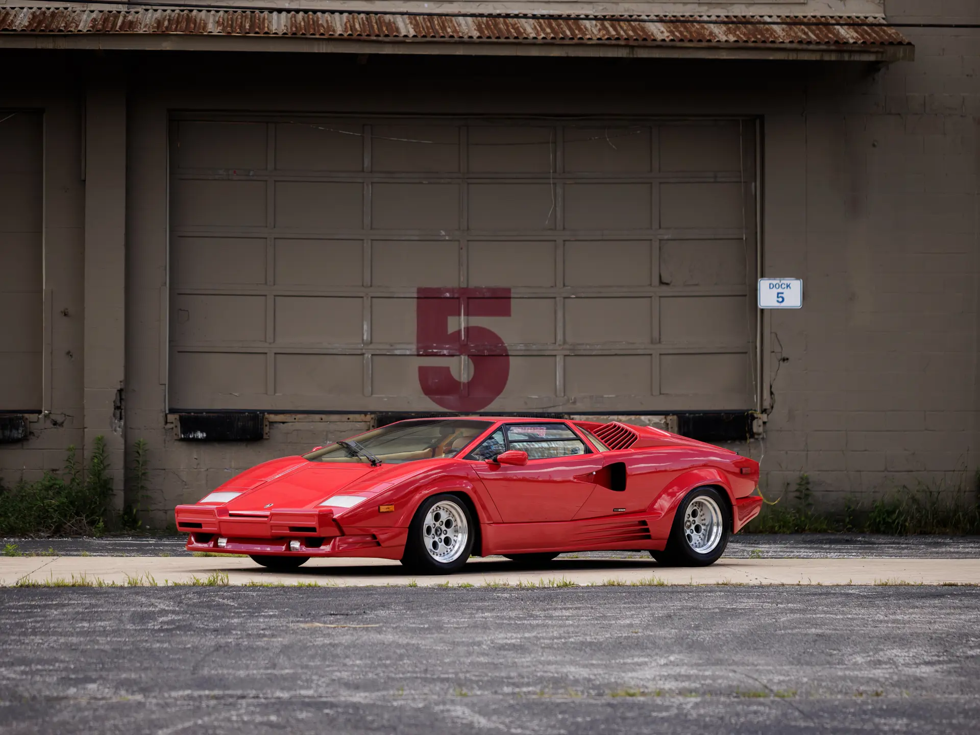 1990 Lamborghini Countach sold at auction for $797,000