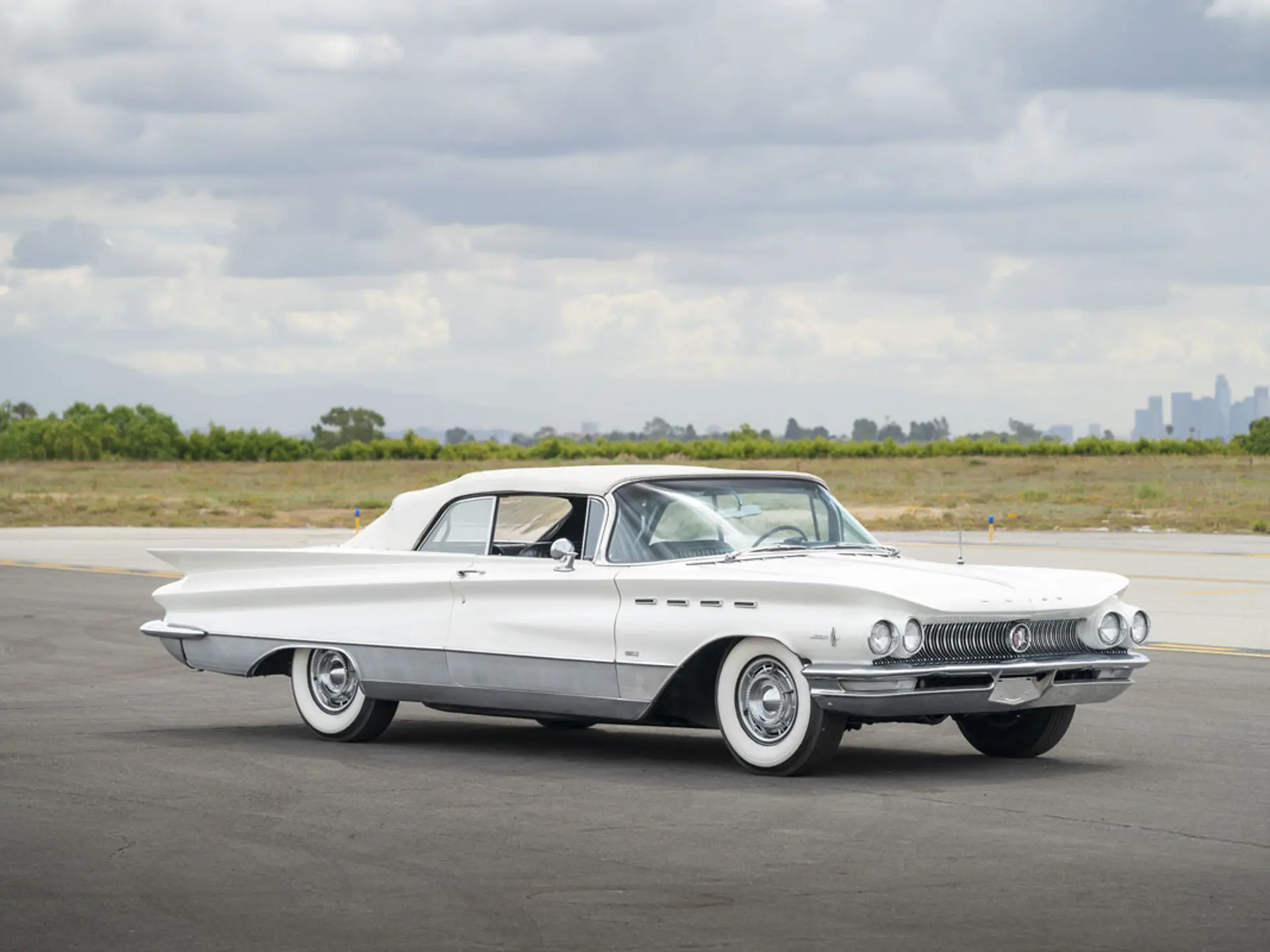 1960 Buick Electra sold at auction for $112,000