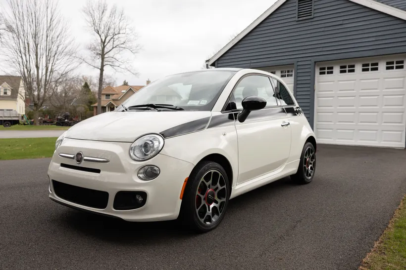 2012 Fiat 500 sold at auction for $10,000