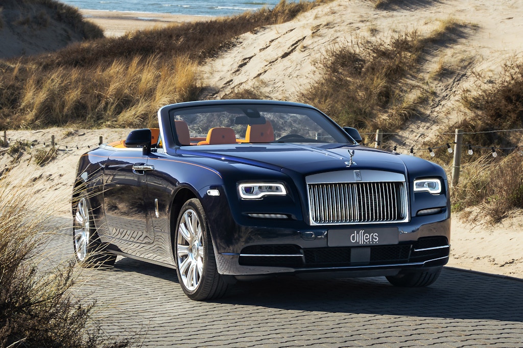 2016 Rolls-Royce Dawn sold at auction for $280,000