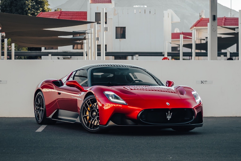 2022 Maserati MC20 sold at auction for $135,000