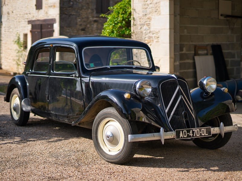 1955 Citroen Traction Avant sold at auction for $11,000