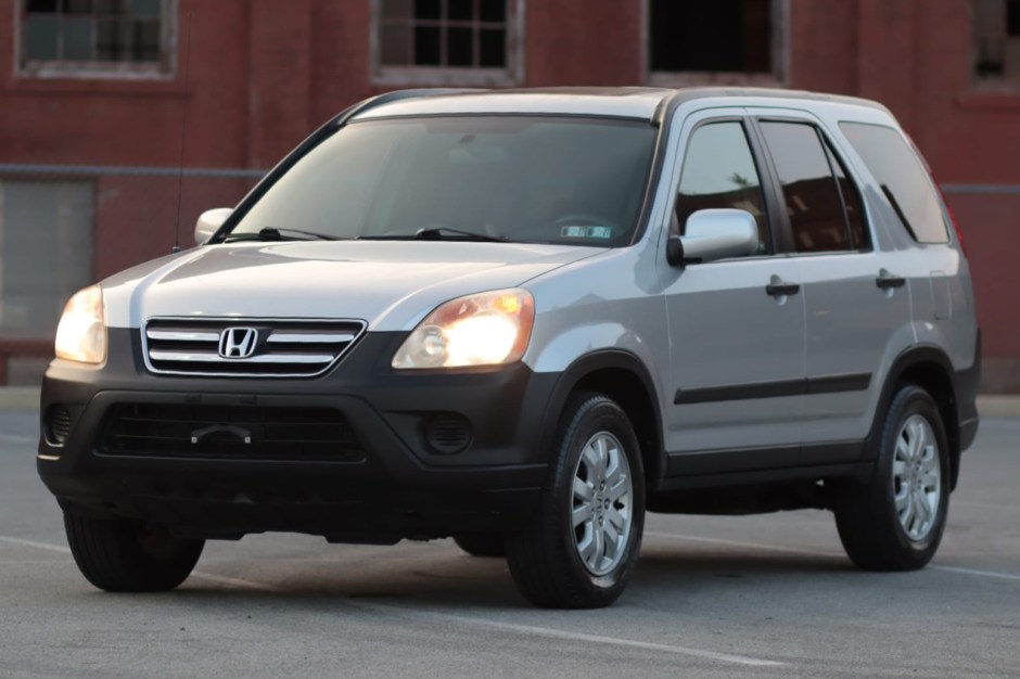 2006 Honda CR-V sold at auction for $13,050