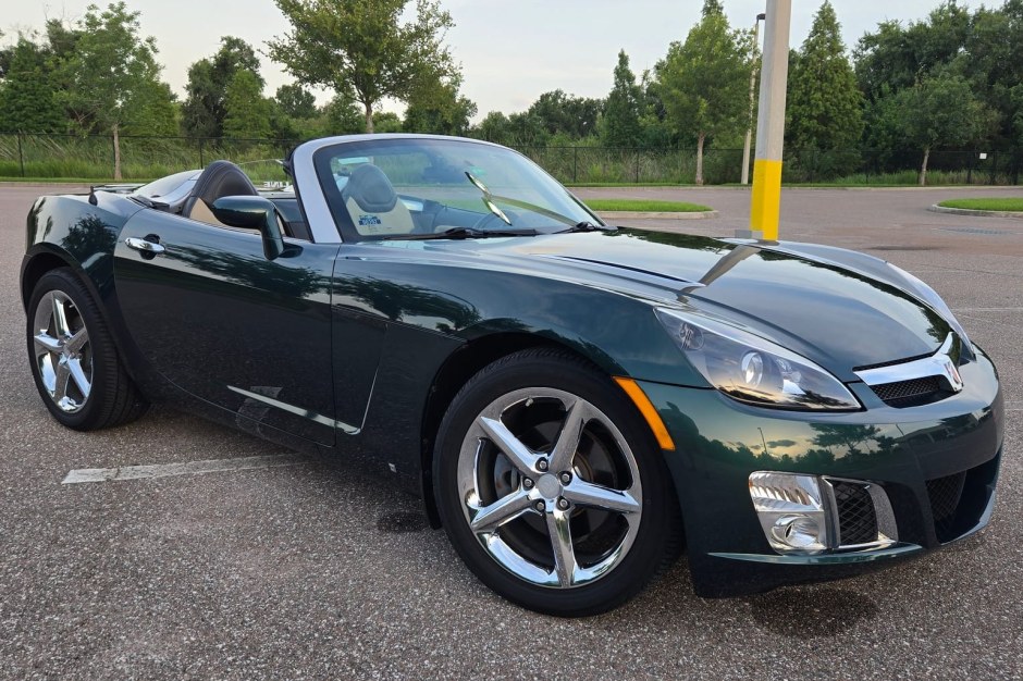 2008 Saturn Sky sold at auction for $10,500