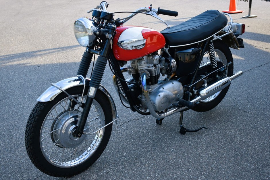 1973 Triumph Daytona sold at auction for $5,000