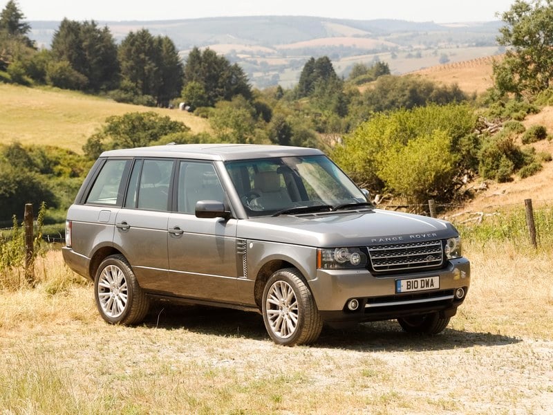 2011 Land Rover Range Rover sold at auction for $9,000