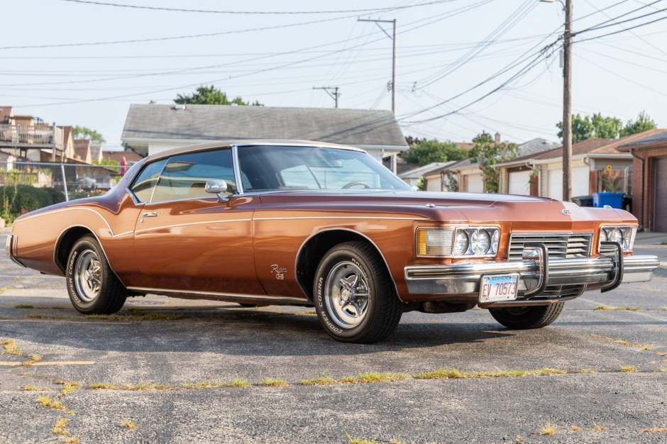 1973 Buick Riviera sold at auction for $18,000