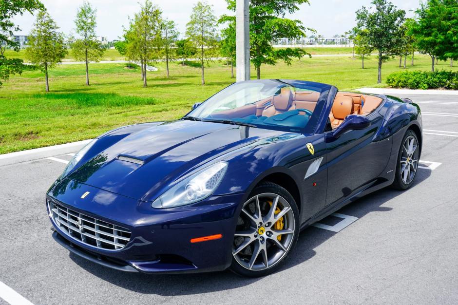 2013 Ferrari California sold at auction for $86,000