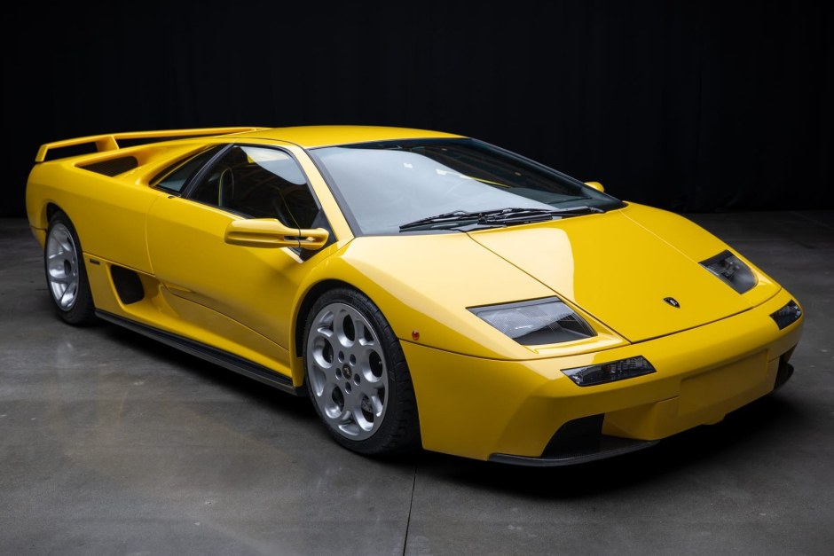 2001 Lamborghini Diablo sold at auction for $725,000