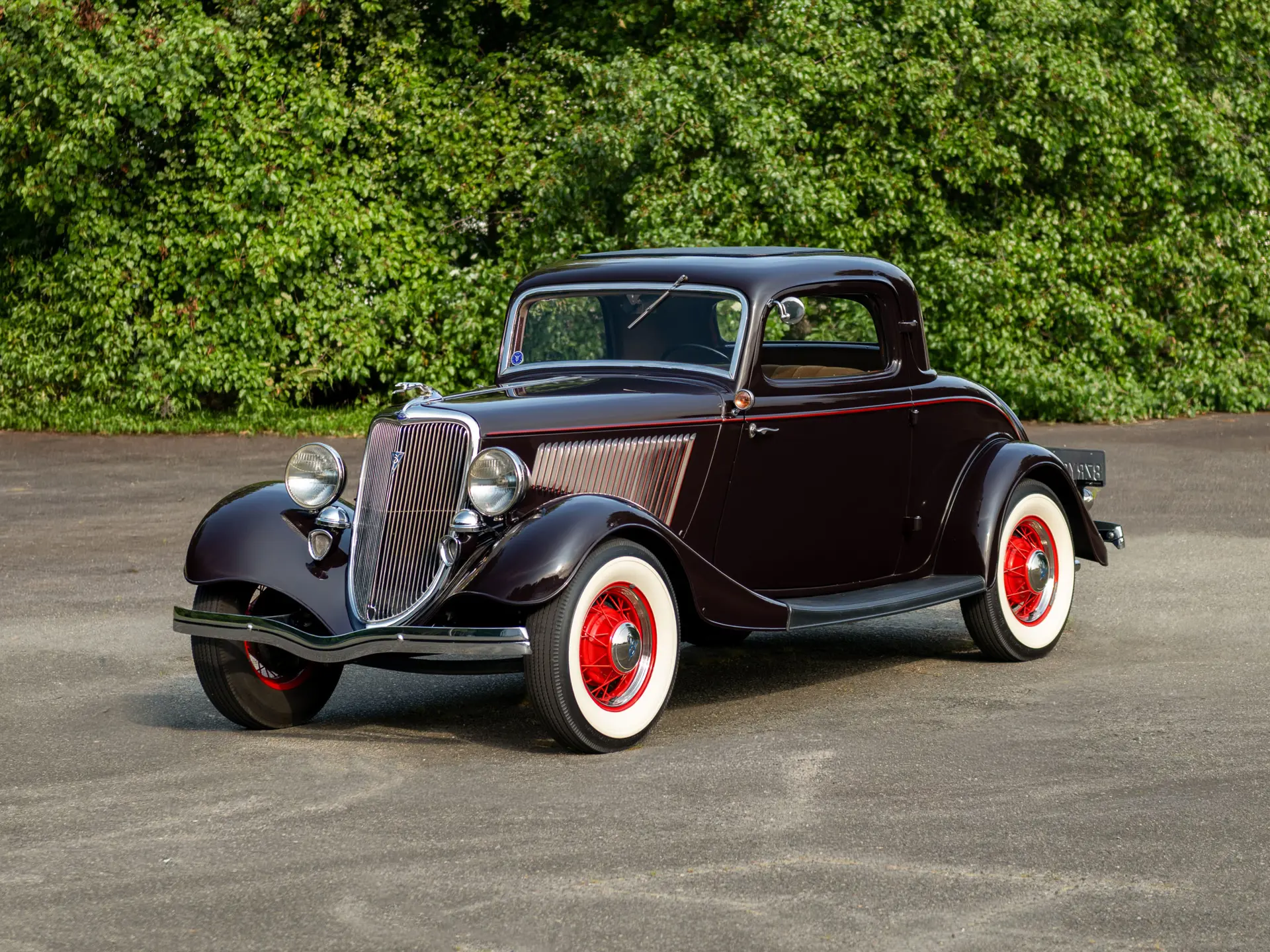 1934 Ford Model 40 sold at auction for $72,800