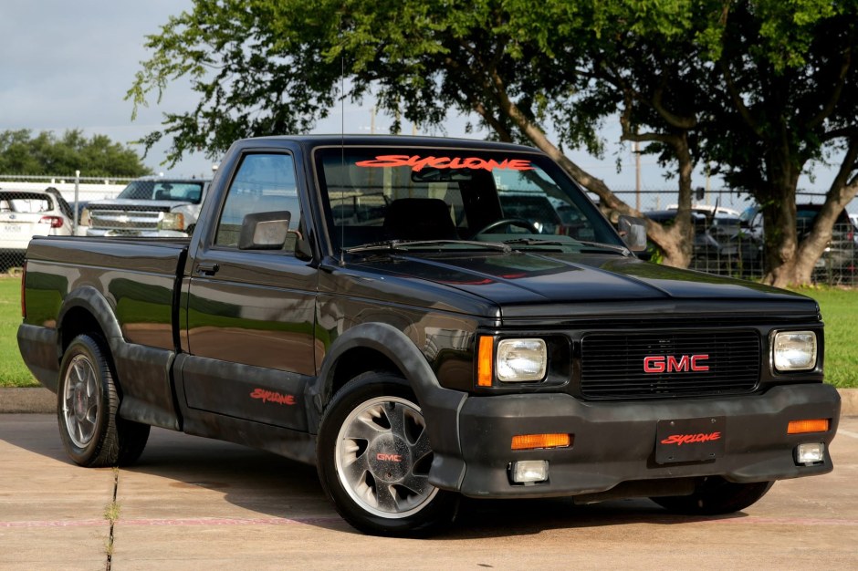 1991 GMC Syclone sold at auction for $24,500