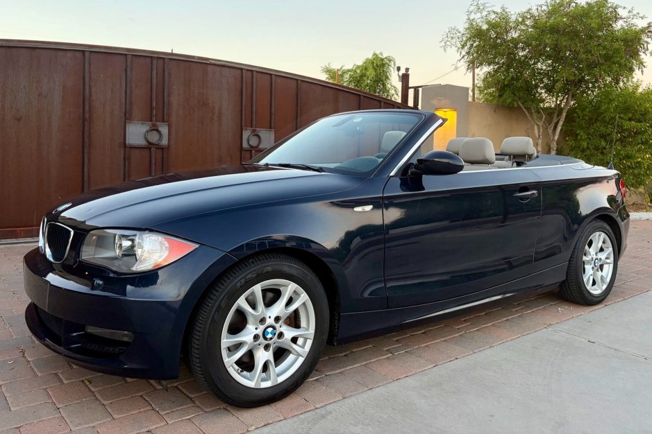 2009 BMW 1-Series sold at auction for $9,775