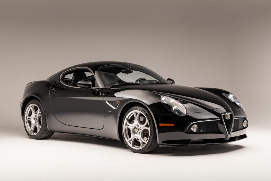 2008 Alfa Romeo 8C sold at auction for $316,000